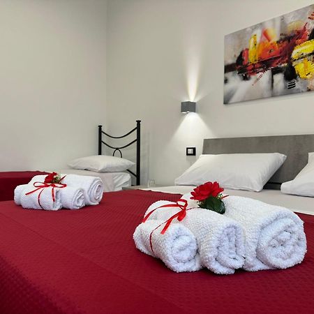 Casa Vacanze La Perla Rara 塔兰托 外观 照片
