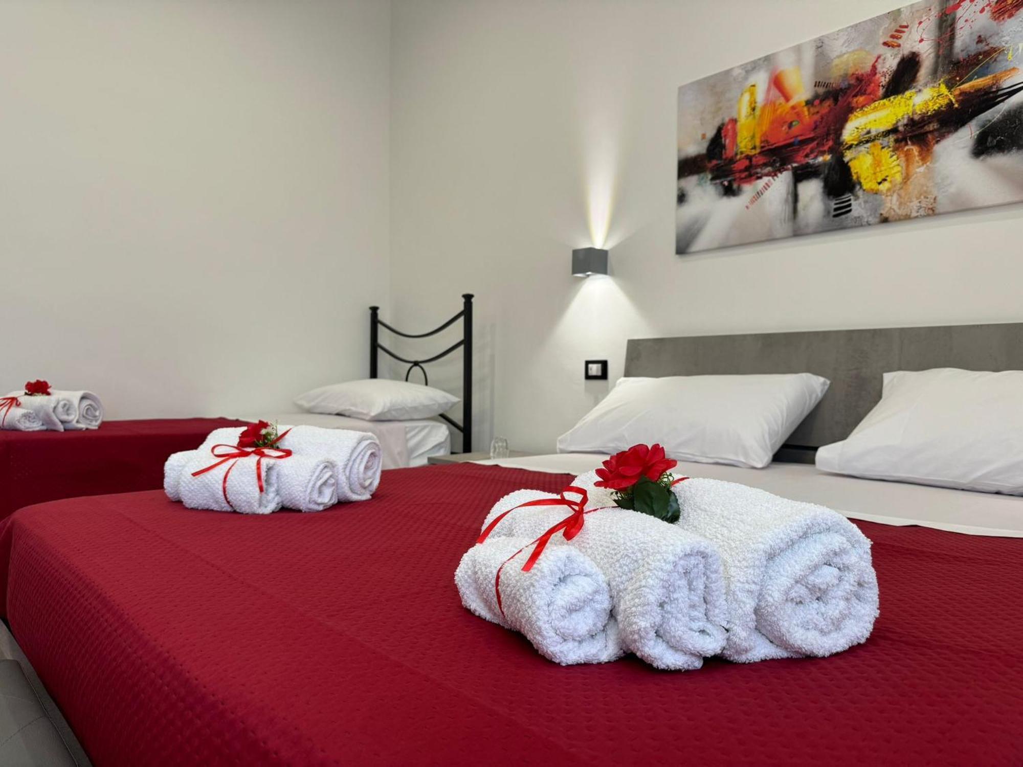 Casa Vacanze La Perla Rara 塔兰托 外观 照片