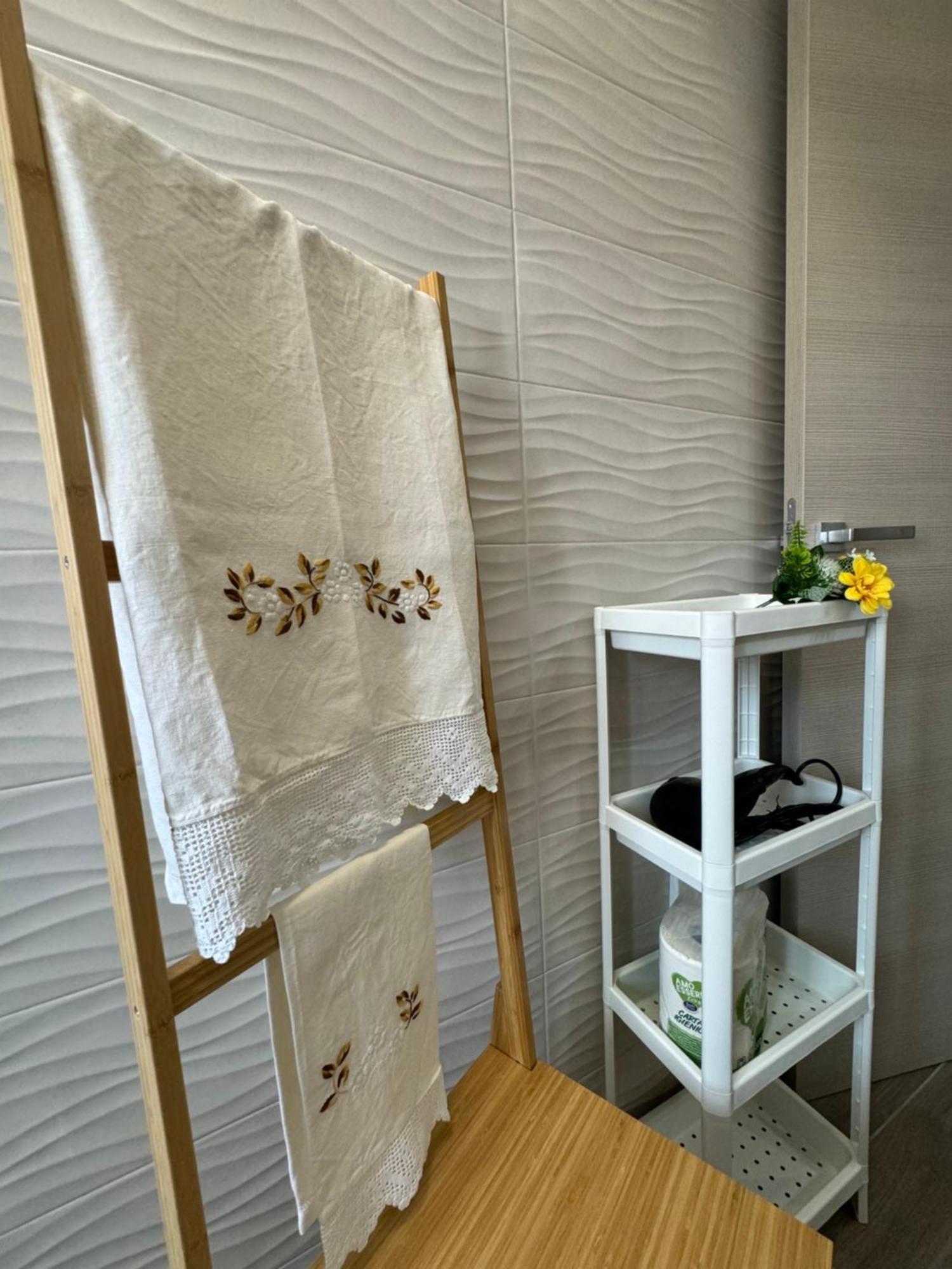 Casa Vacanze La Perla Rara 塔兰托 外观 照片